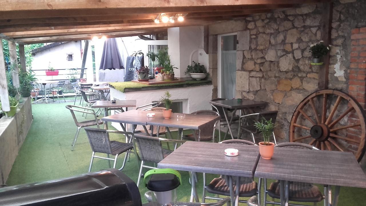 Vertolaye Logis Hotel Restaurant De La Dore מראה חיצוני תמונה